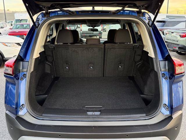 Used 2023 Nissan Rogue S AWD/4WD image 16