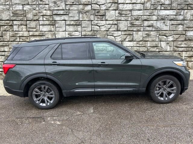 Certified 2023 Ford Explorer XLT w/ Equipment Group 202A AWD/4WD image 6