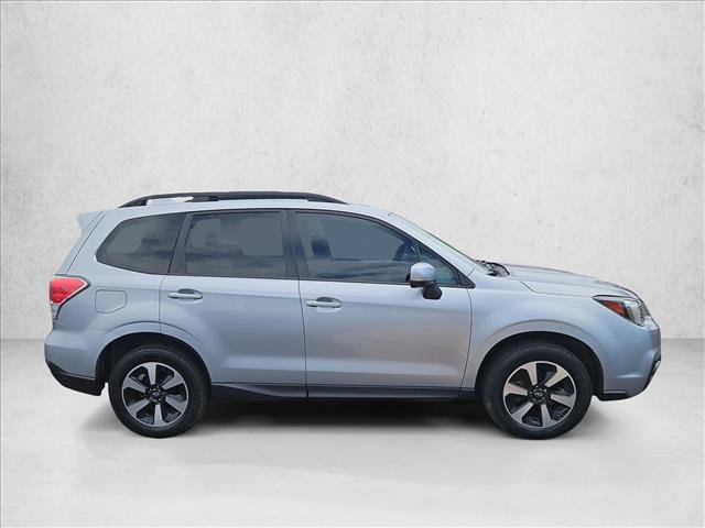 Used 2018 Subaru Forester 2.5i Premium w/ All-Weather Package AWD/4WD image 5