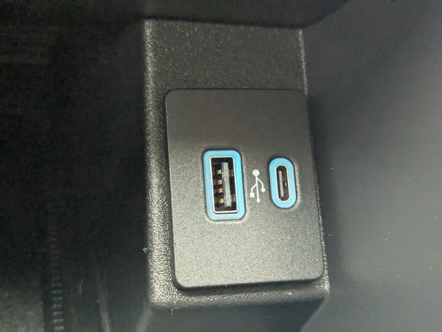 Certified 2022 Ford Edge SEL w/ Convenience Package image 21