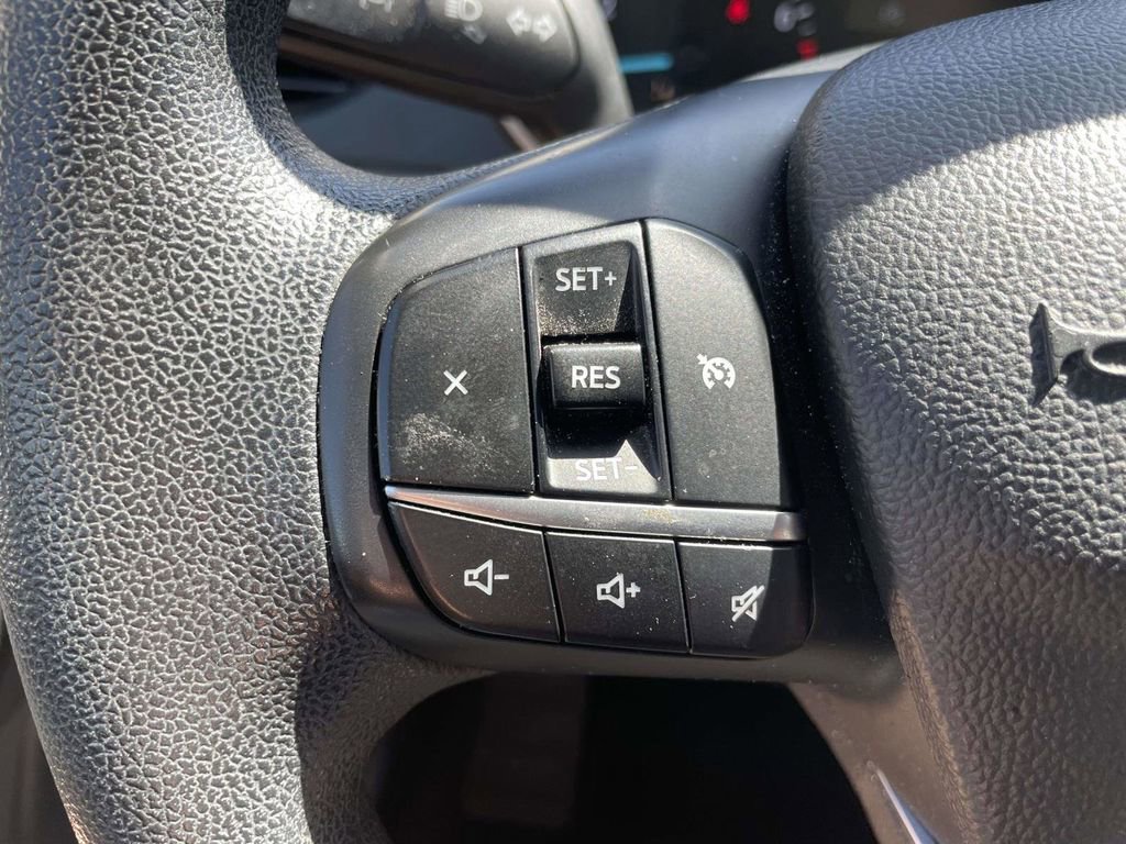 Certified 2020 Ford Escape SE image 26