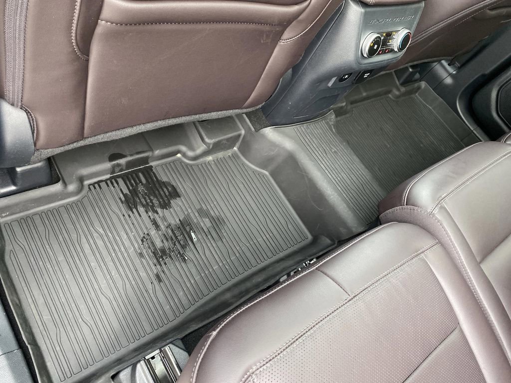 Certified 2025 Ford Explorer Platinum image 50