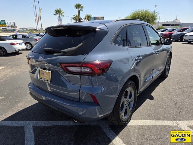 Certified 2023 Ford Escape ST-Line w/ Tech Pack #1 FWD image 7