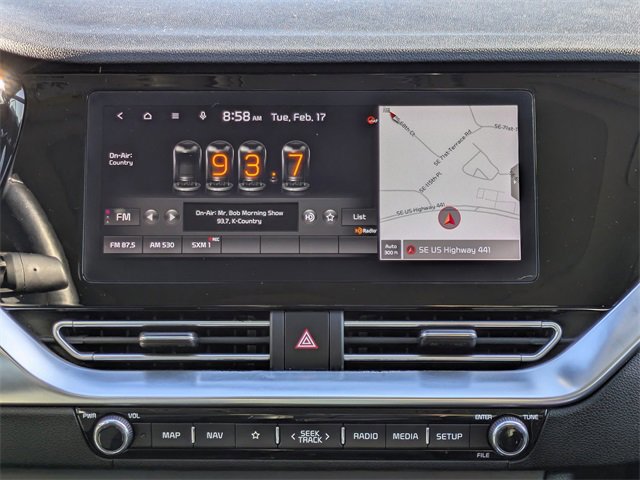 Used 2022 Kia Niro EX Premium image 18