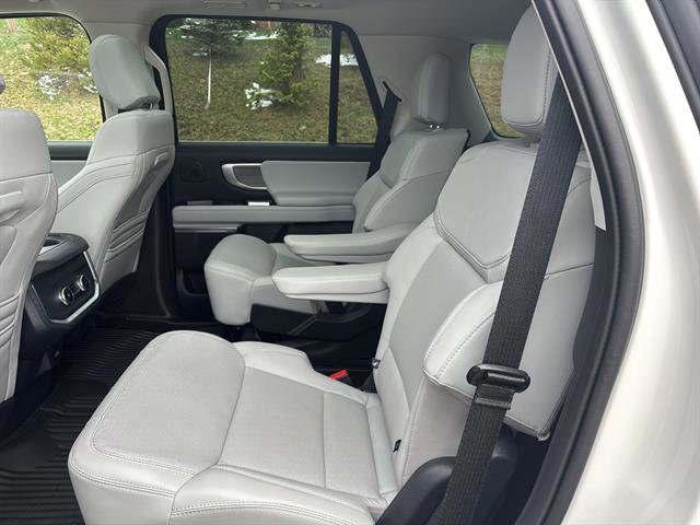 Certified 2025 Ford Expedition Platinum w/ Driver's Package image 16