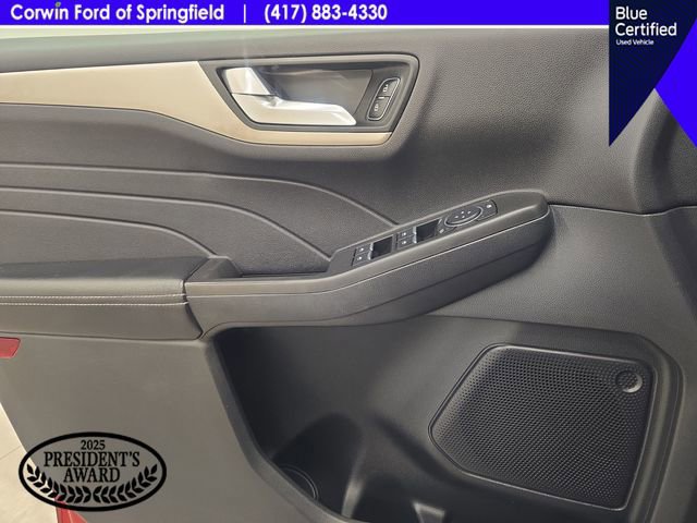 Certified 2021 Ford Escape SE w/ SE Sport Appearance Package image 33