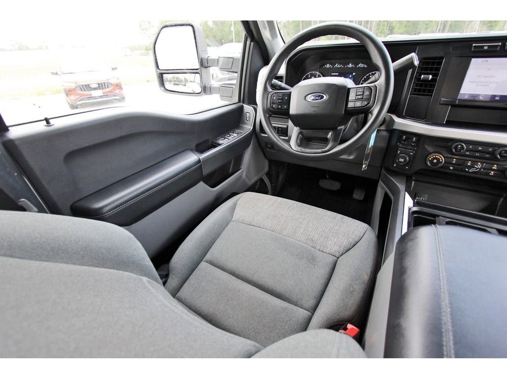 Certified 2024 Ford F250 XLT w/ FX4 Off-Road Package AWD/4WD image 11