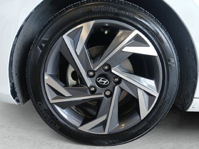 Used 2024 Hyundai Elantra SEL w/ Convenience Package FWD image 24