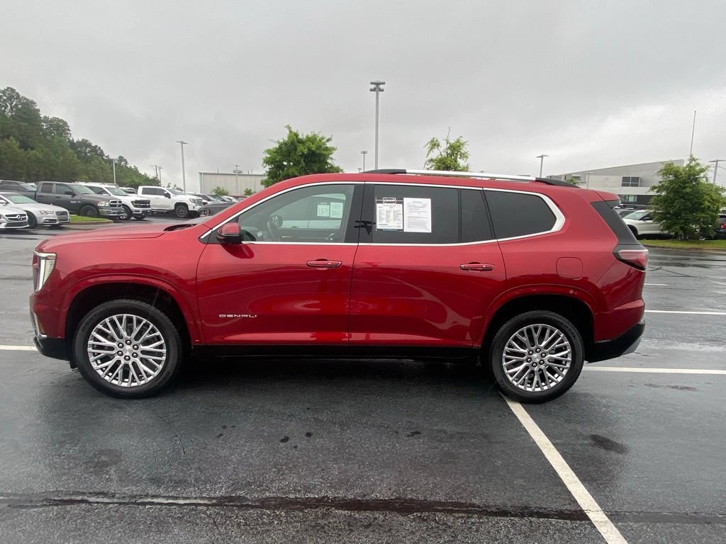 Used 2025 GMC Acadia Denali w/ LPO, Floor Liner Package AWD/4WD image 4
