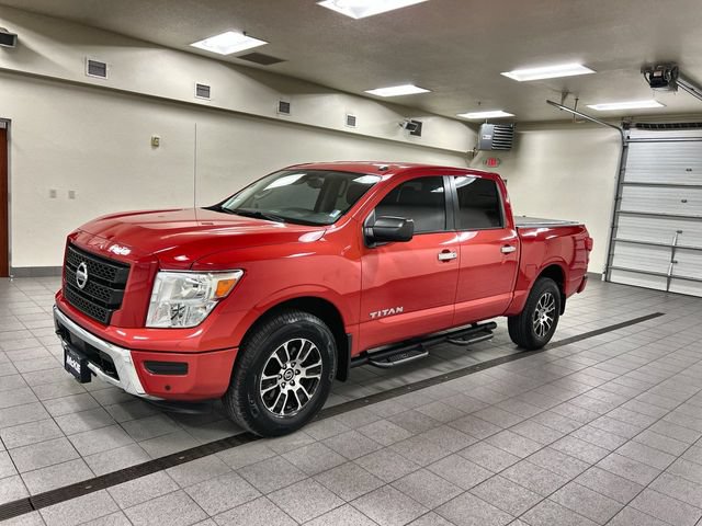 Used 2021 Nissan Titan SV w/ SV Convenience Package AWD/4WD image 4