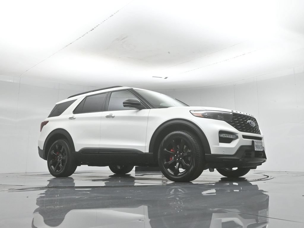 Certified 2024 Ford Explorer ST w/ Equipment Group 401A AWD/4WD image 4