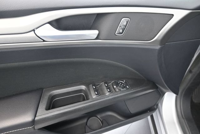 Certified 2020 Ford Fusion SE FWD image 13