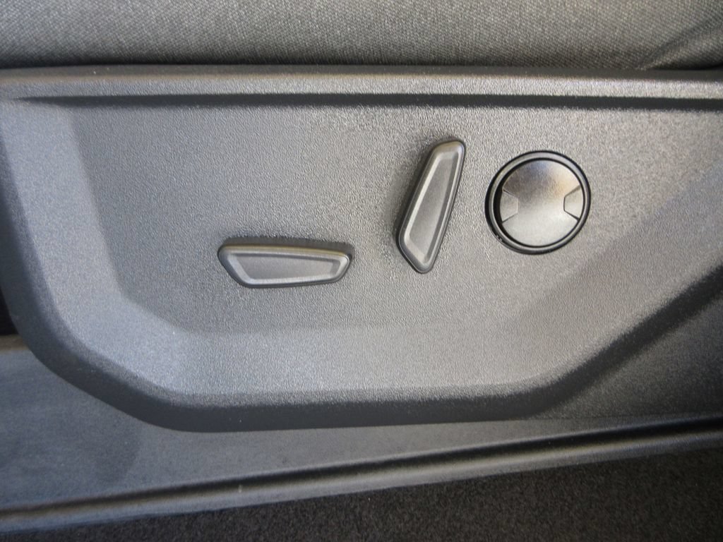 Certified 2024 Ford F150 Lightning Flash AWD/4WD image 12