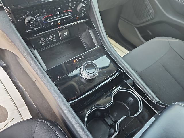 Used 2023 Jeep Grand Cherokee L Laredo w/ Luxury Tech Group I AWD/4WD image 31