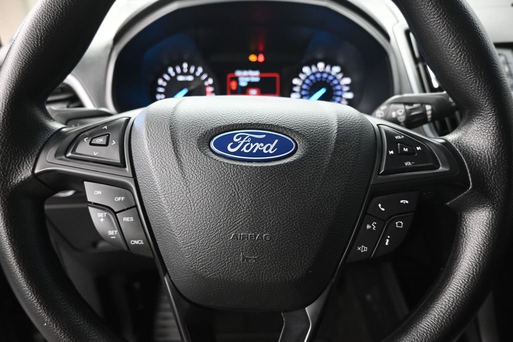 Certified 2019 Ford Edge SE FWD image 19