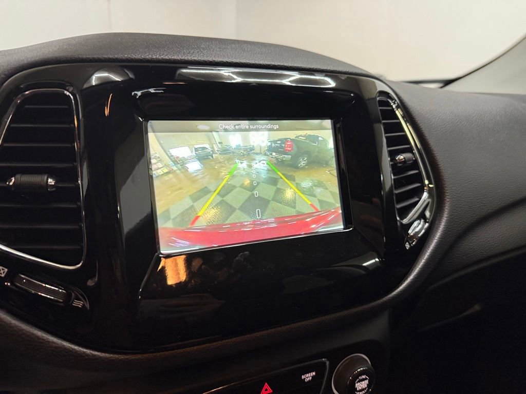 Used 2021 Jeep Compass Latitude image 29