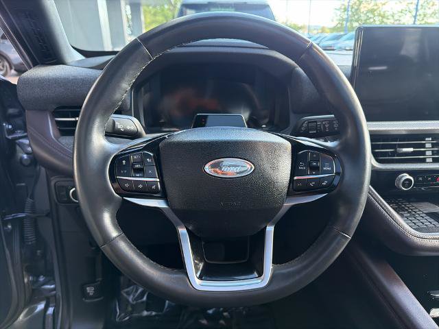 Certified 2025 Ford Explorer Platinum w/ LUX Leather Package AWD/4WD image 23