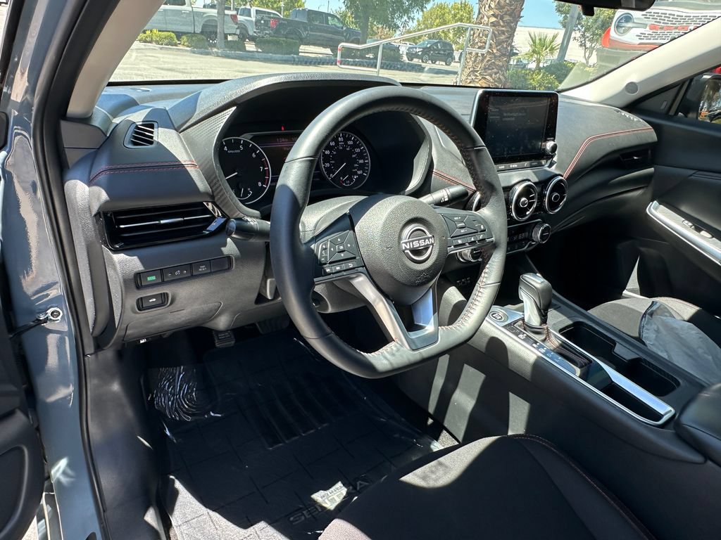 Used 2024 Nissan Sentra SR FWD image 22
