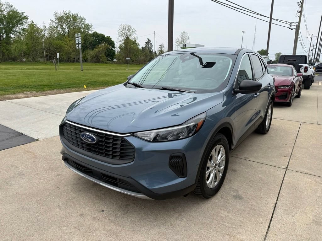 Certified 2023 Ford Escape Active w/ Tech Pack #1 AWD/4WD image 5