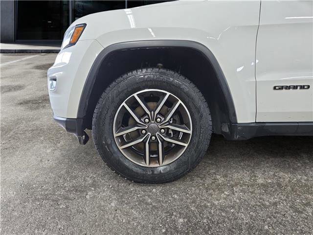 Used 2019 Jeep Grand Cherokee Limited w/ Luxury Group II image 14