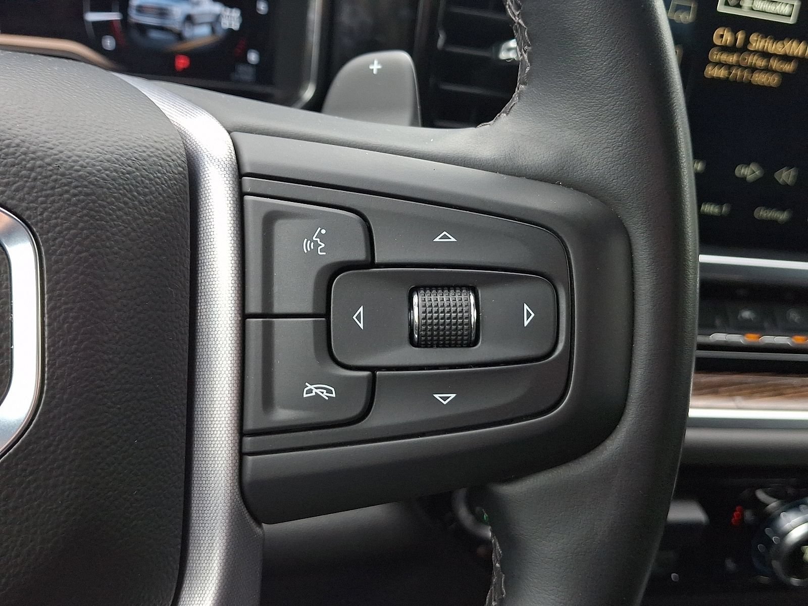 Used 2024 GMC Sierra 1500 Elevation w/ Preferred Package AWD/4WD image 23