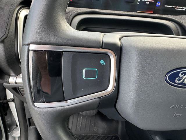 Certified 2025 Ford Expedition Active AWD/4WD image 31