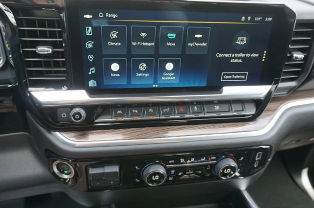 Used 2024 Chevrolet Silverado 1500 RST w/ Convenience Package II RWD image 4