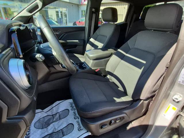Used 2024 Chevrolet Colorado LT w/ LT Convenience Package II AWD/4WD image 10