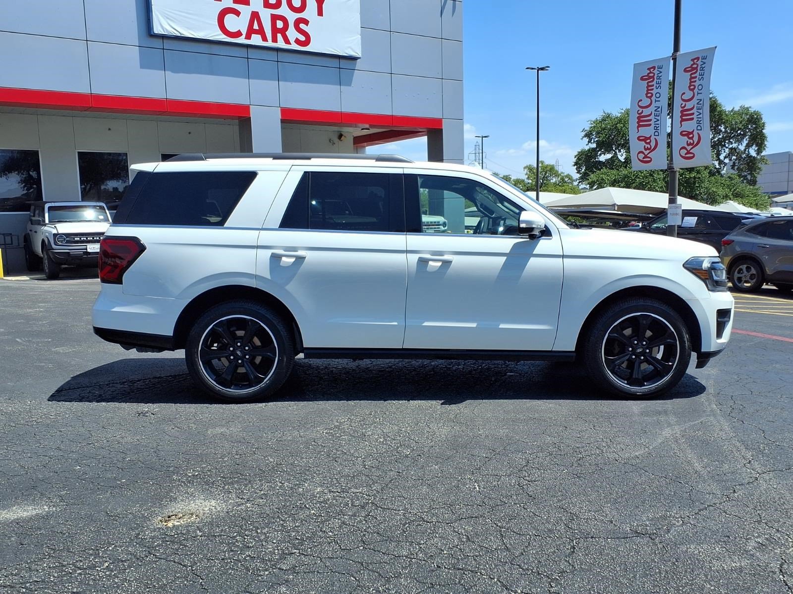 Certified 2023 Ford Expedition Limited RWD image 5