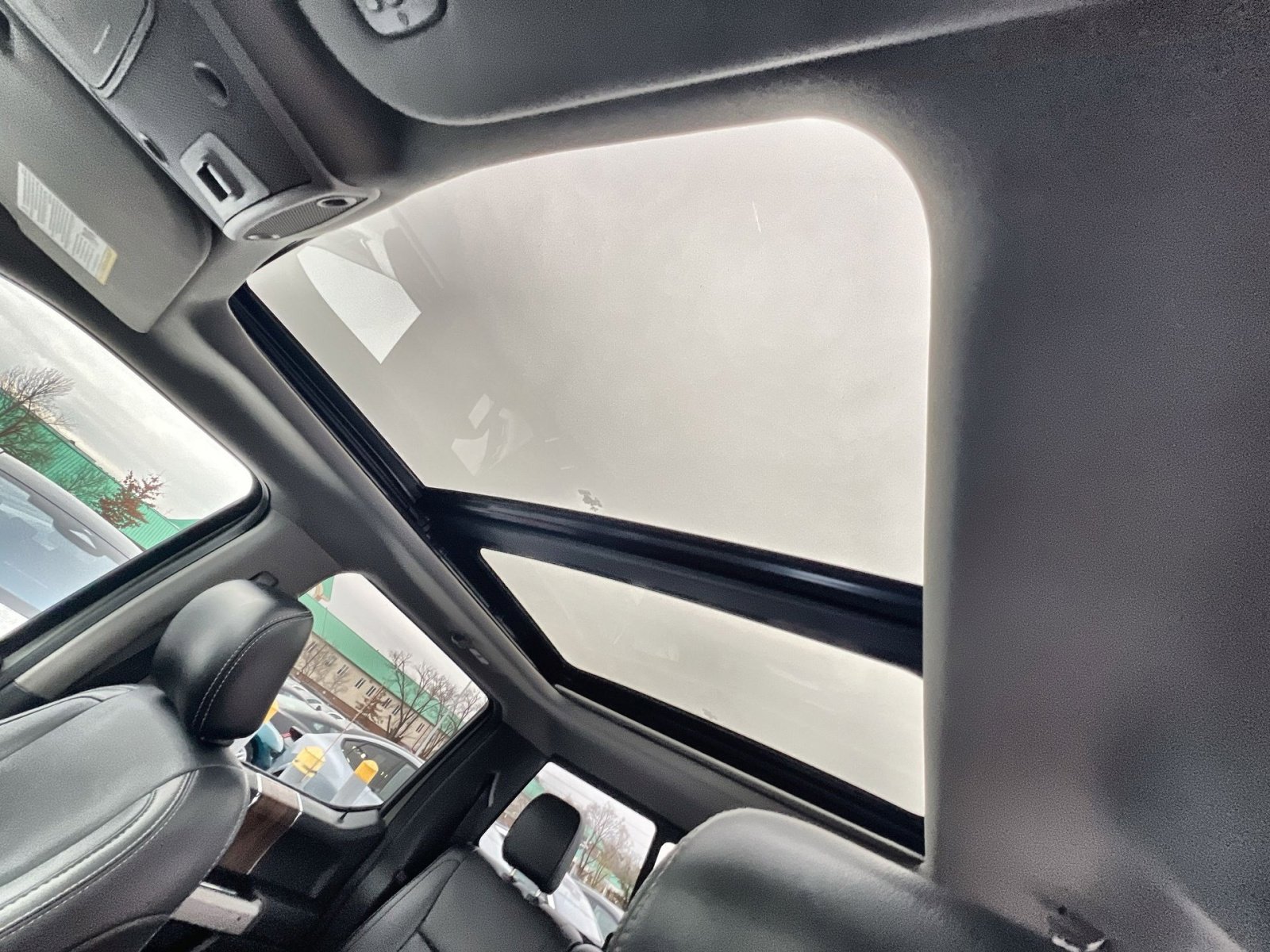 Certified 2019 Ford F150 Lariat image 24