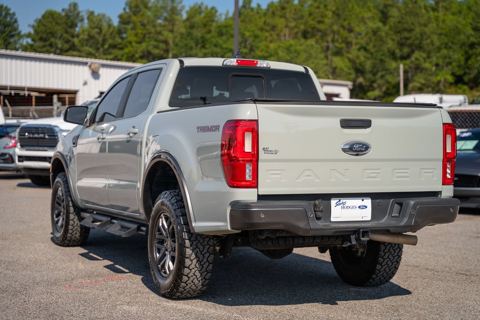 Certified 2023 Ford Ranger Lariat w/ Tremor Off-Road Package AWD/4WD image 7