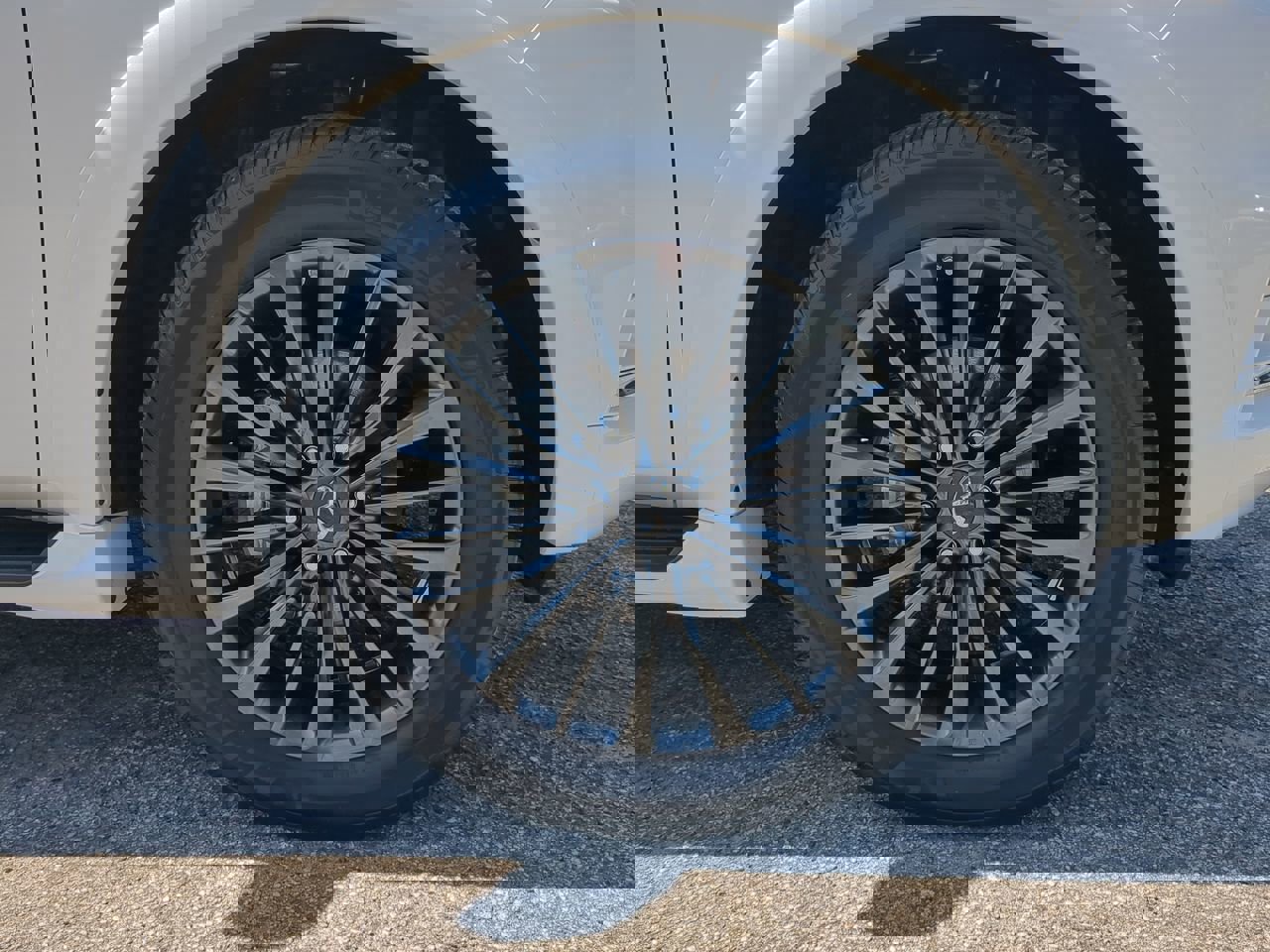 Used 2022 INFINITI QX80 Sensory w/ Cargo Package image 9