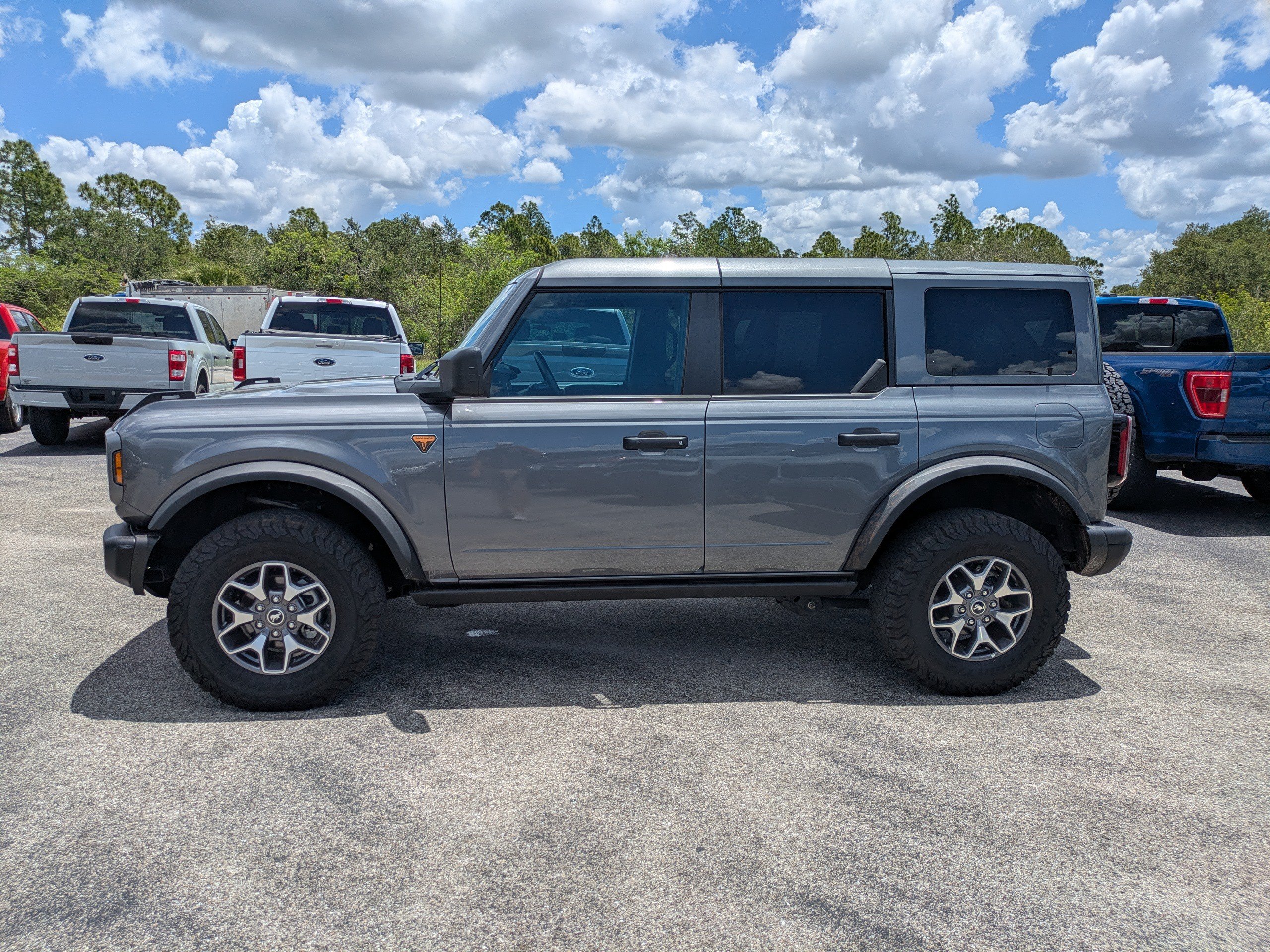 Certified 2025 Ford Bronco Badlands AWD/4WD image 7
