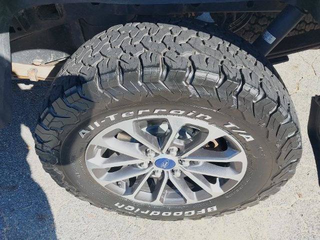 Certified 2019 Ford F150 Lariat w/ Equipment Group 502A Luxury AWD/4WD image 13