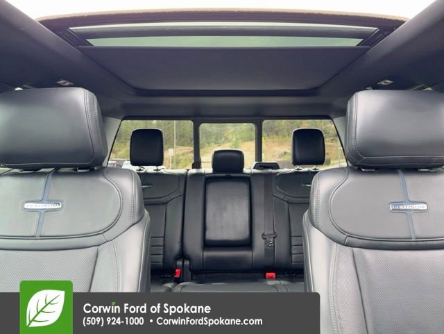Certified 2026 Ford F450 Platinum w/ FX4 Off-Road Package AWD/4WD image 35