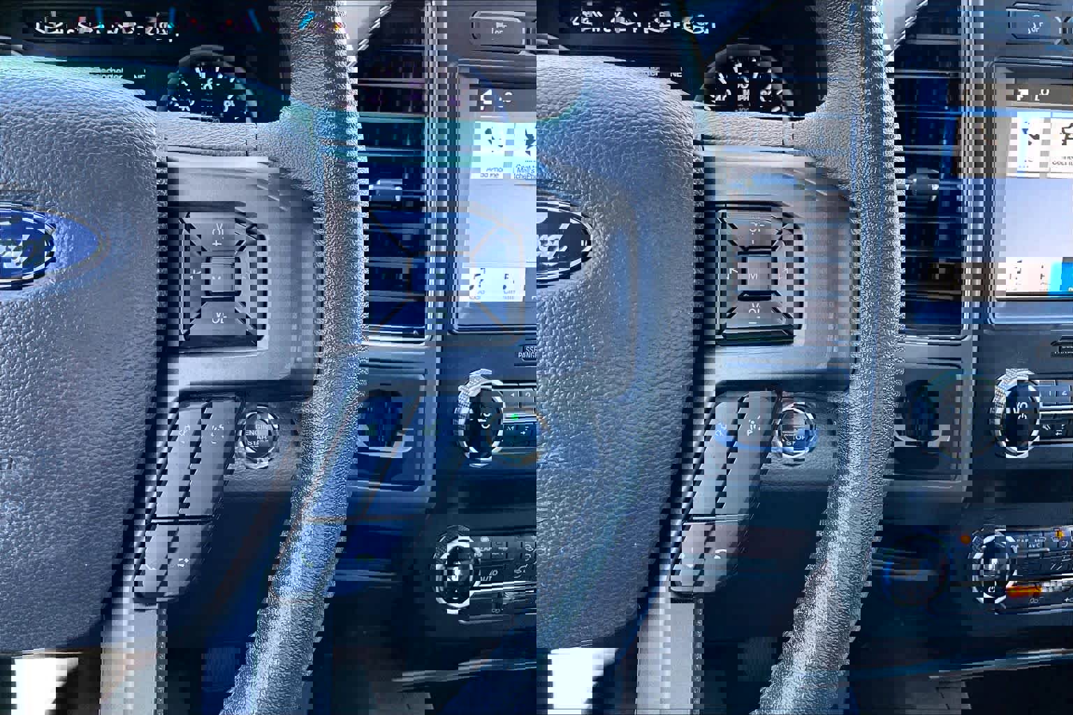 Certified 2019 Ford Expedition XLT w/ Cargo Package image 27