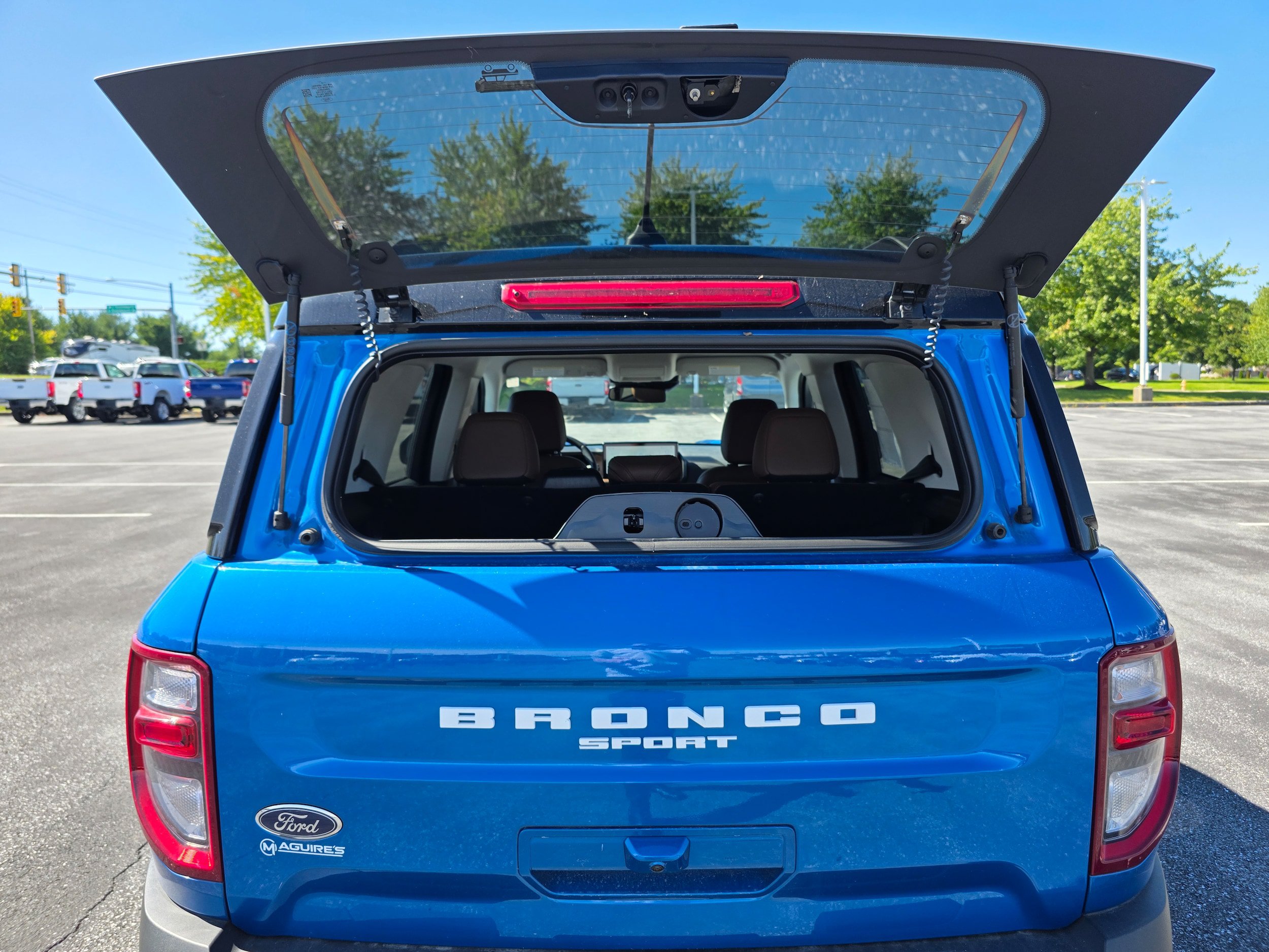 Certified 2025 Ford Bronco Sport Outer Banks w/ Outer Banks Tech Package+ AWD/4WD image 8