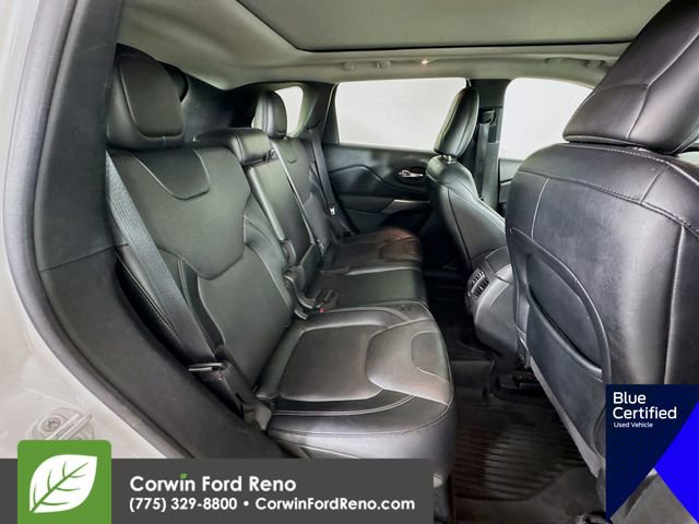 Used 2022 Jeep Cherokee Limited w/ Elite Package AWD/4WD image 30