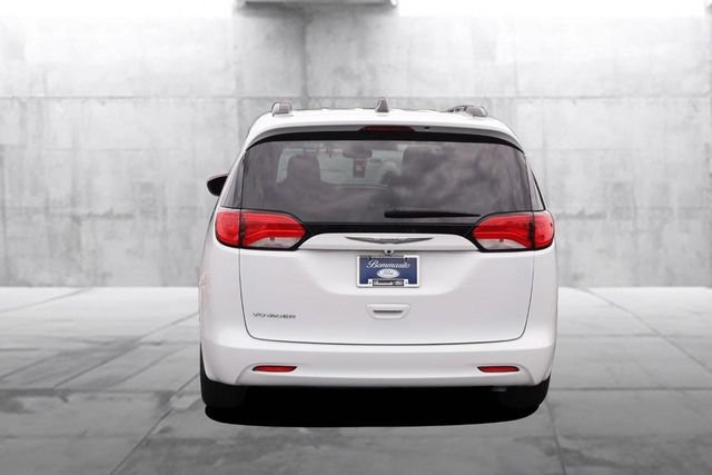 Used 2021 Chrysler Voyager Lxi FWD image 6