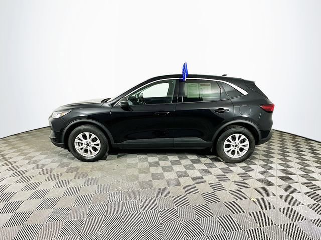 Certified 2023 Ford Escape Active AWD/4WD image 7