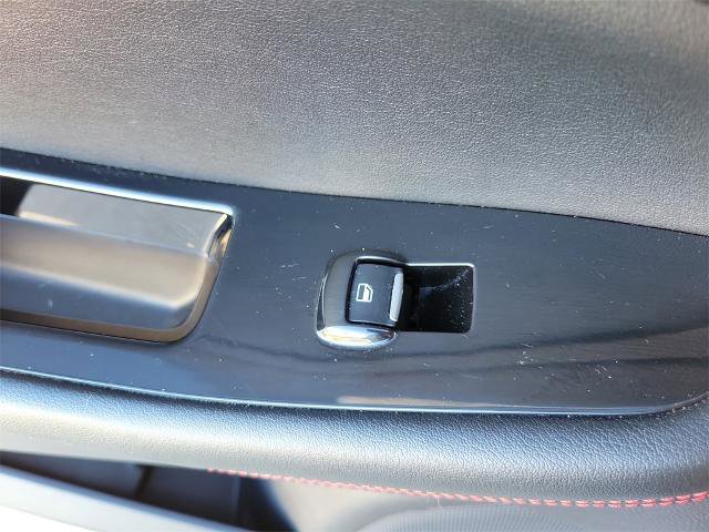 Certified 2020 Ford Edge ST-Line image 15