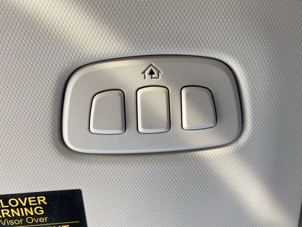 Certified 2023 Ford Escape Platinum image 32