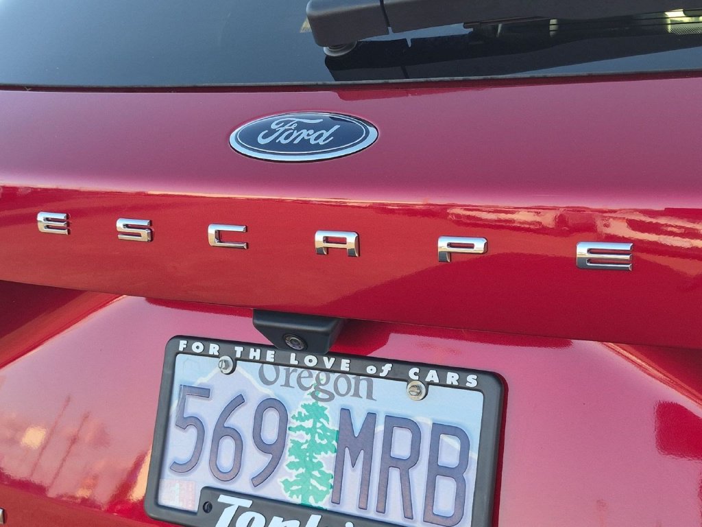 Certified 2020 Ford Escape Titanium AWD/4WD image 26
