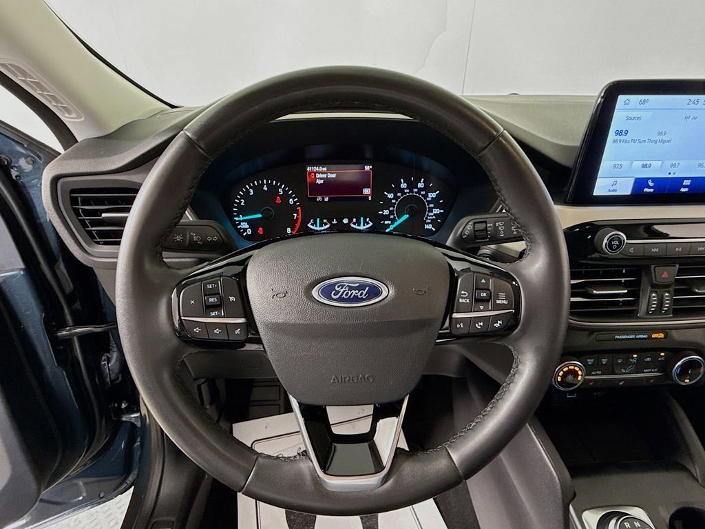 Certified 2022 Ford Escape SE w/ Cold Weather Package image 14