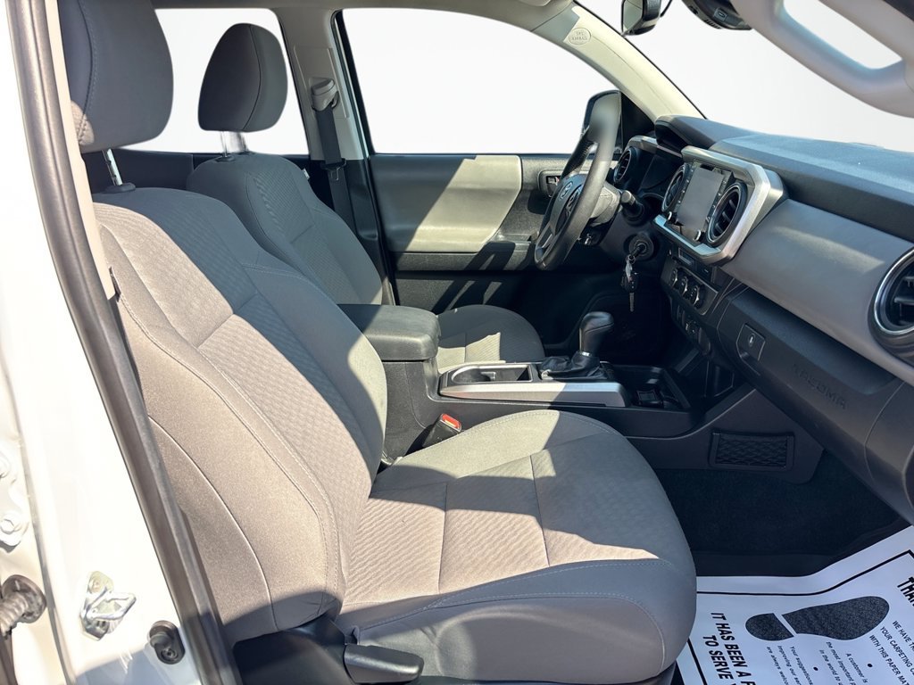 Used 2021 Toyota Tacoma SR5 RWD image 13