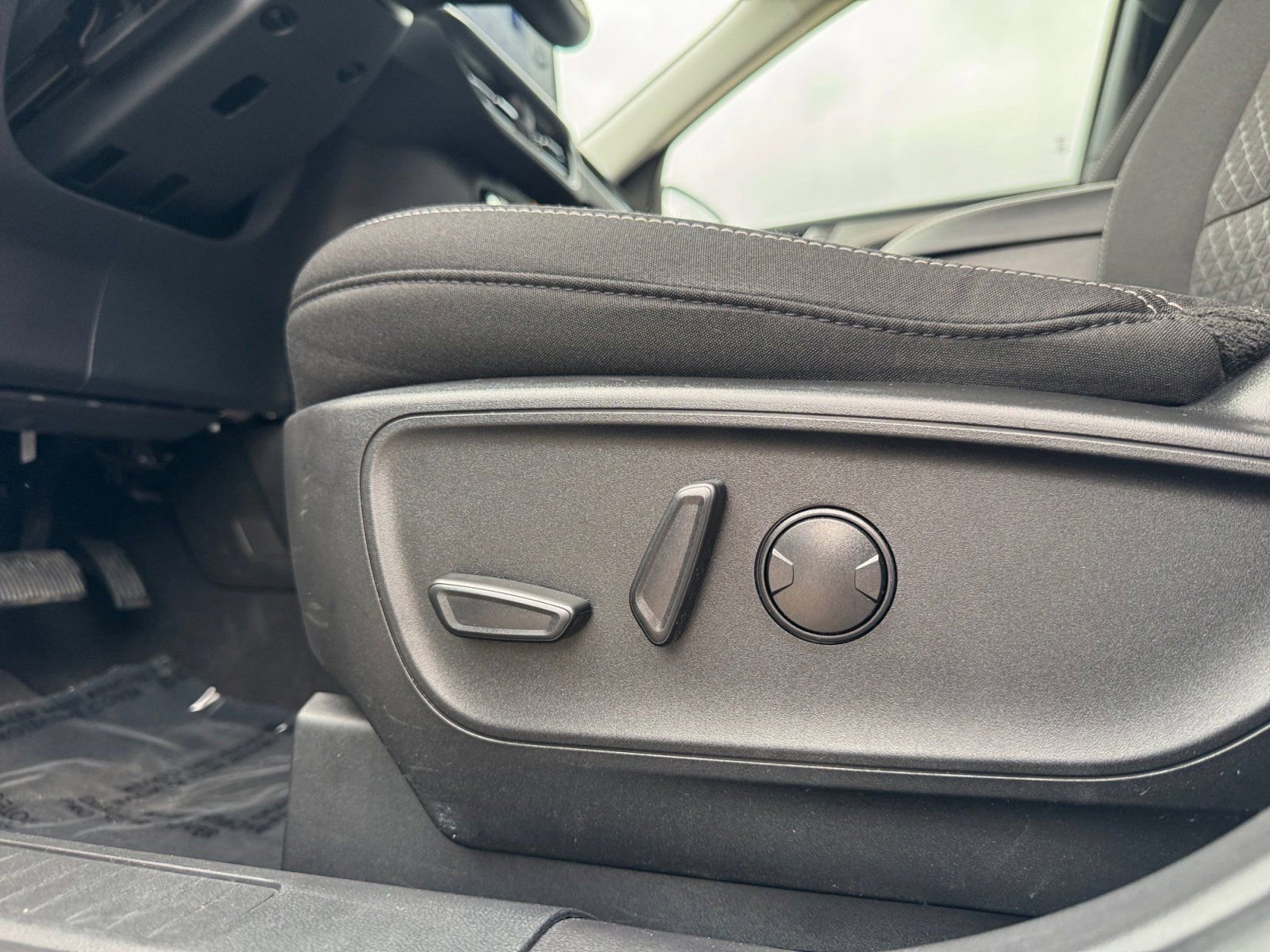 Certified 2023 Ford Escape Active w/ Tech Pack #2 image 18