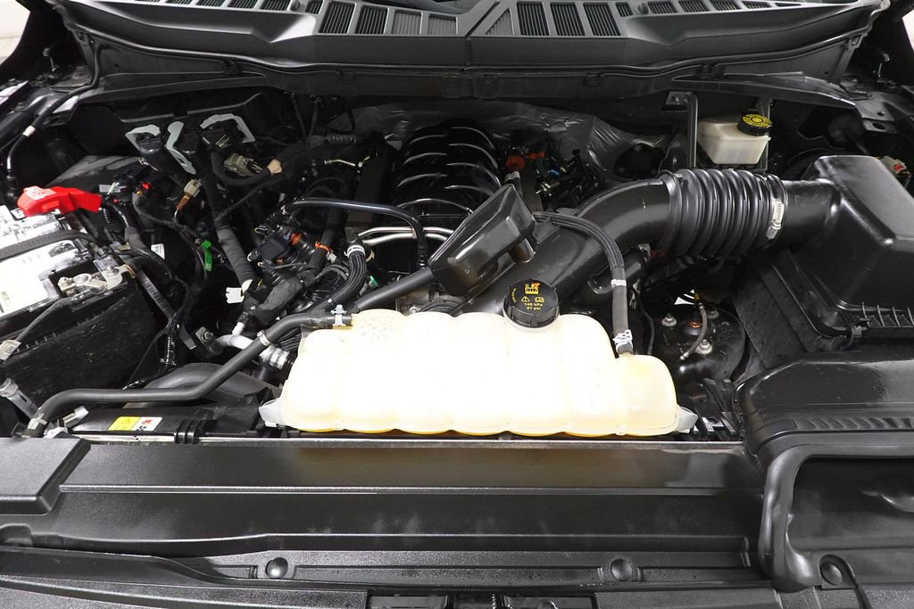 Certified 2022 Ford F150 XLT w/ Equipment Group 302A High image 33