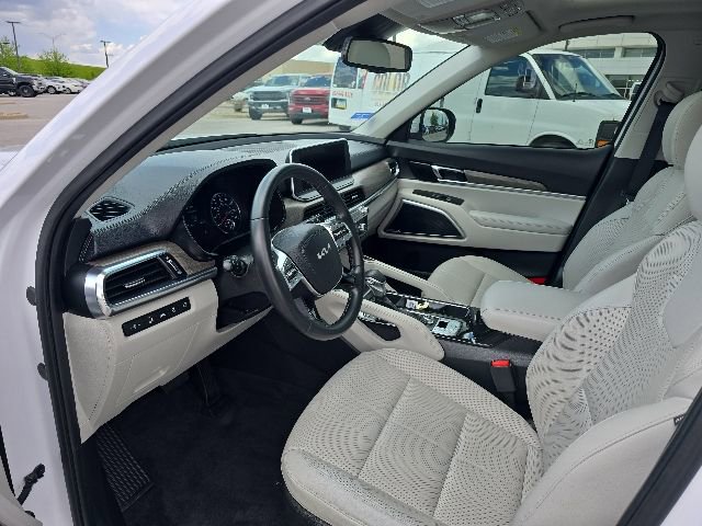 Used 2022 Kia Telluride EX w/ EX Premium Package FWD image 10