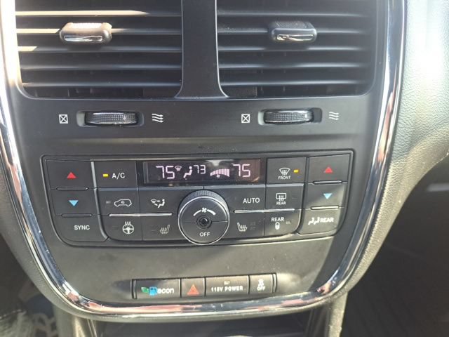 Used 2017 Dodge Grand Caravan GT FWD image 18
