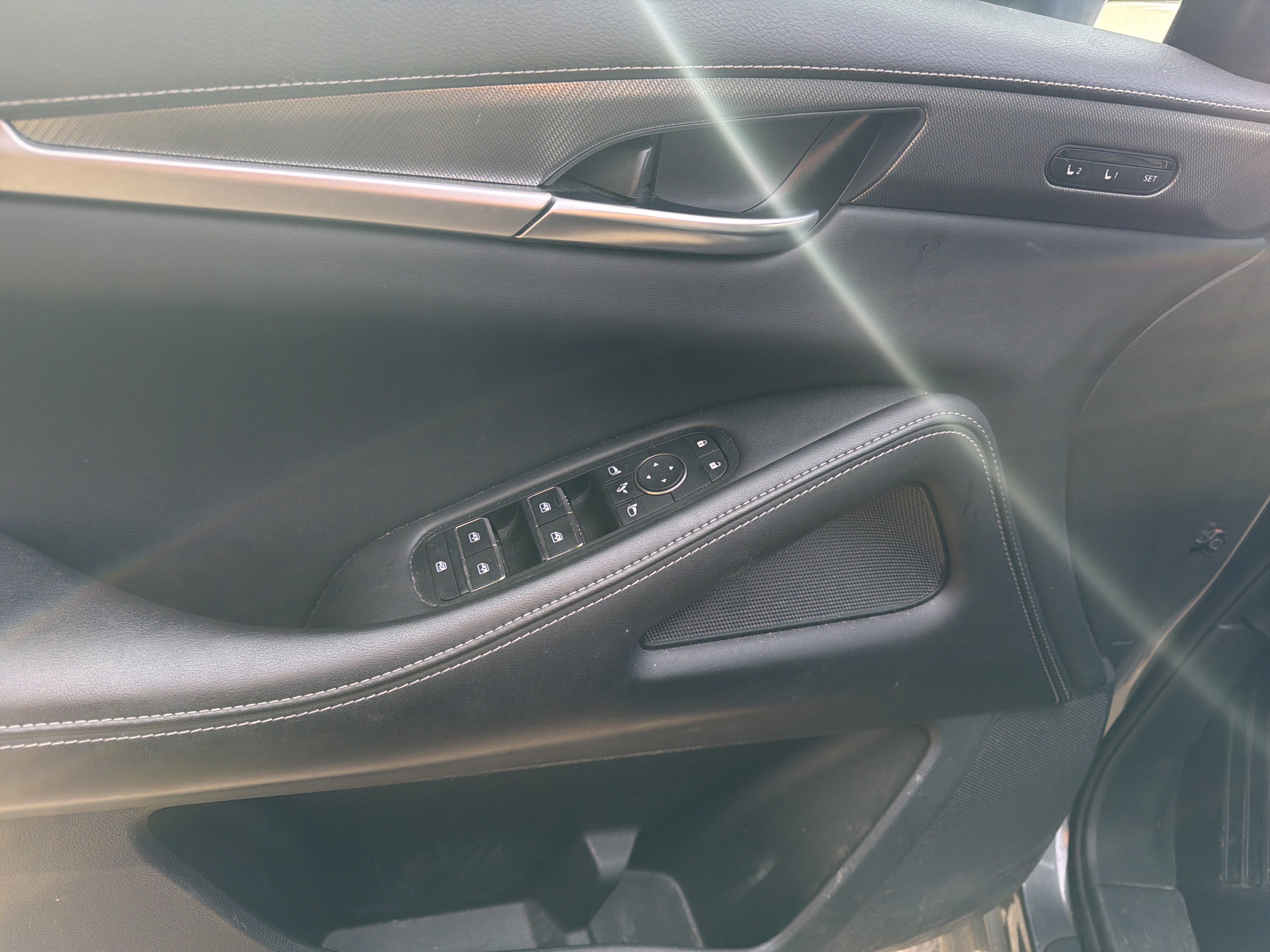 Used 2023 INFINITI QX60 Luxe w/ Cargo Package image 10